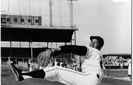 Duelo Spahn-Marichal digno de una pel&iacute;cula de suspenso de Alfred Hitchcock