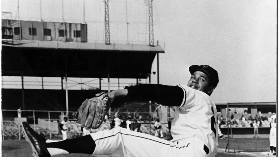 Duelo Spahn-Marichal digno de una pel&iacute;cula de suspenso de Alfred Hitchcock