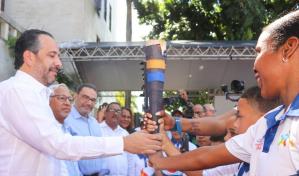 INEFI inicia recorrido de la antorcha de los X Juegos Escolares Deportivos Nacionales Barahona 2023