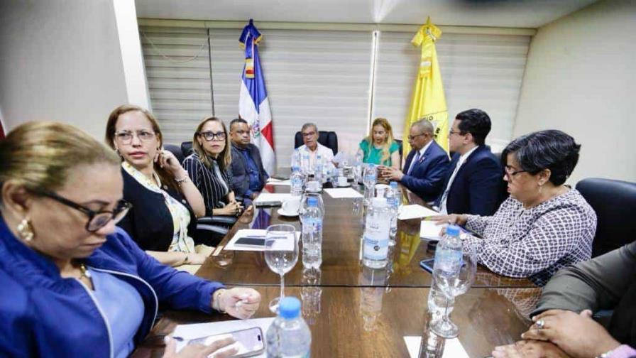 CMD y Salud Pública se reúnen para debatir nuevas estrategias contra el dengue