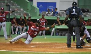 Los Gigantes del Cibao vencen a las Estrellas Orientales en el Tetelo Vargas