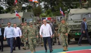 Presidente autoriza pago de viajes para que militares se capaciten en inteligencia