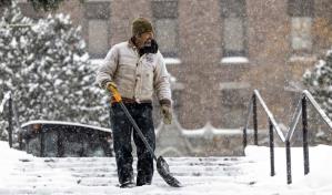 Tormenta invernal cubre de nieve partes del noroeste de Estados Unidos