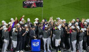 Diamondbacks anulan a Filis y avanzan a Serie Mundial 22 años después