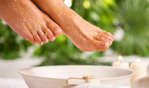 Todo lo que debes saber sobre la exfoliaci&oacute;n y la hidrataci&oacute;n de manos y pies