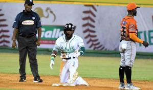 Estrellas ganan a Toros y se produce triple empate en el primer lugar