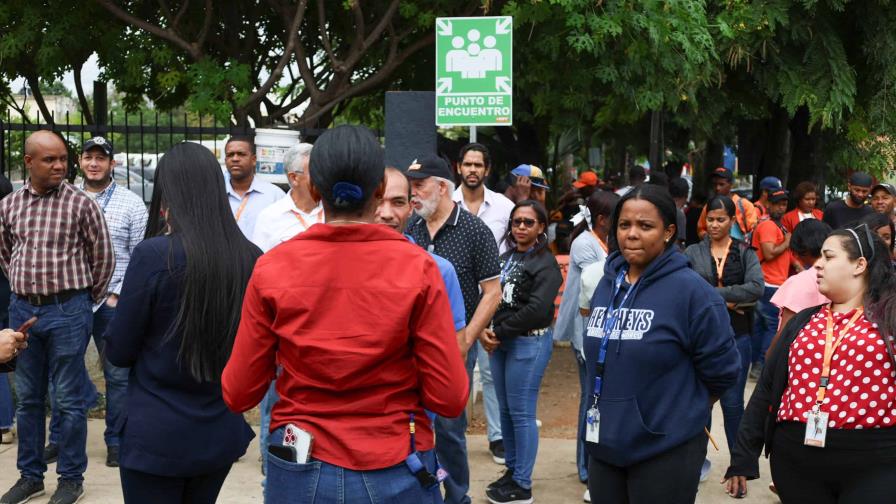 Realizan simulacro de evacuación por sismo en República Dominicana