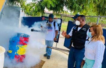Realizan operativo de fumigación con el lema Todos contra el dengue, en San Pedro de Macorís