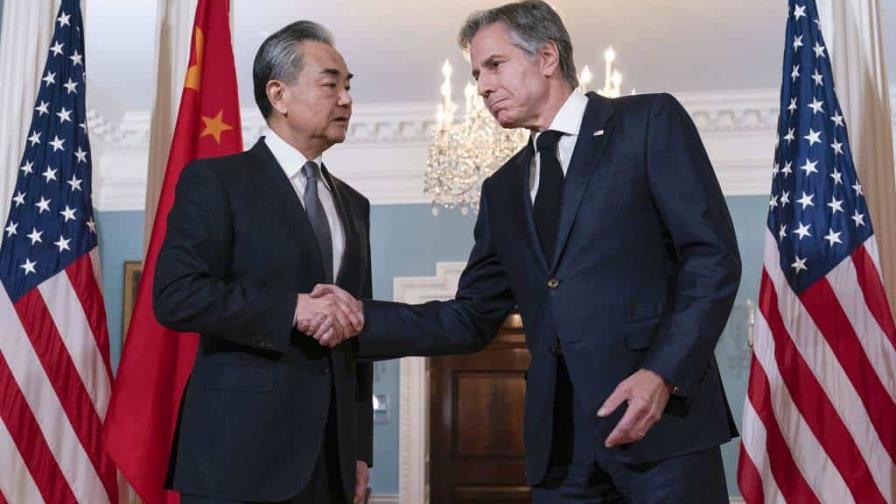 Blinken y el canciller chino preparan un posible encuentro de Biden y Xi Jinping