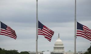 Biden ordena ondear la bandera de la Casa Blanca a media asta por el tiroteo en Maine