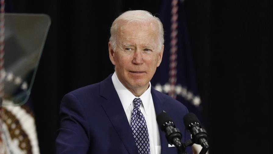 Biden urge a los republicanos apoyen prohibir las armas de asalto tras el tiroteo en Maine