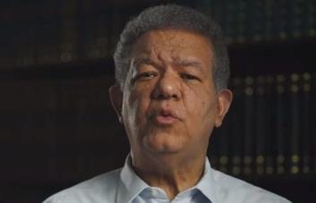 Leonel sobre apagones: “Hemos vuelto a la época de las velas y los inversores”