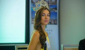 El exembajador Wally Brewster se reúne con Mis RD Universo Mariana Downing y su amiga Magali Febles