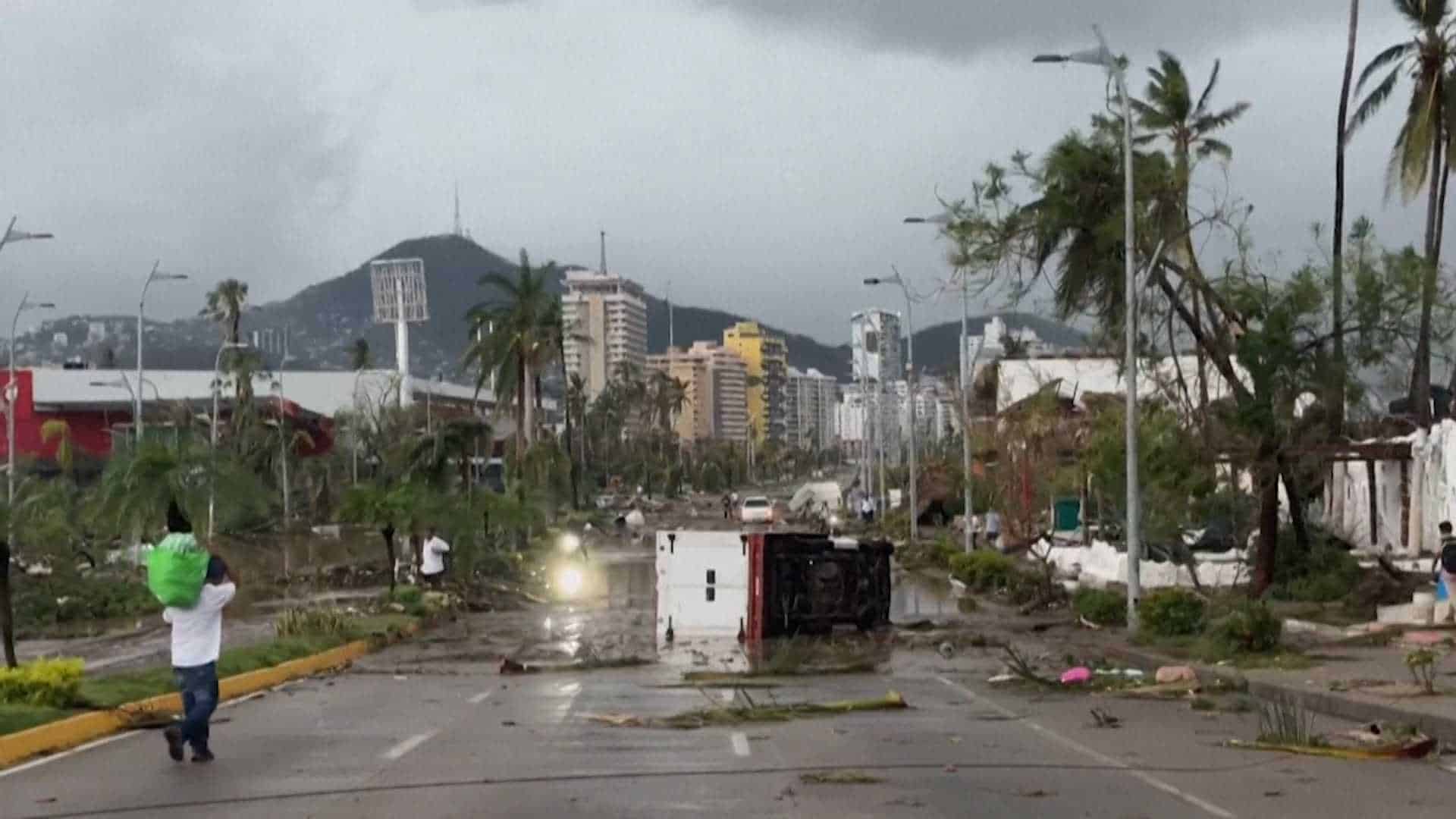 Desastre tras el paso del huracán Otis por Acapulco