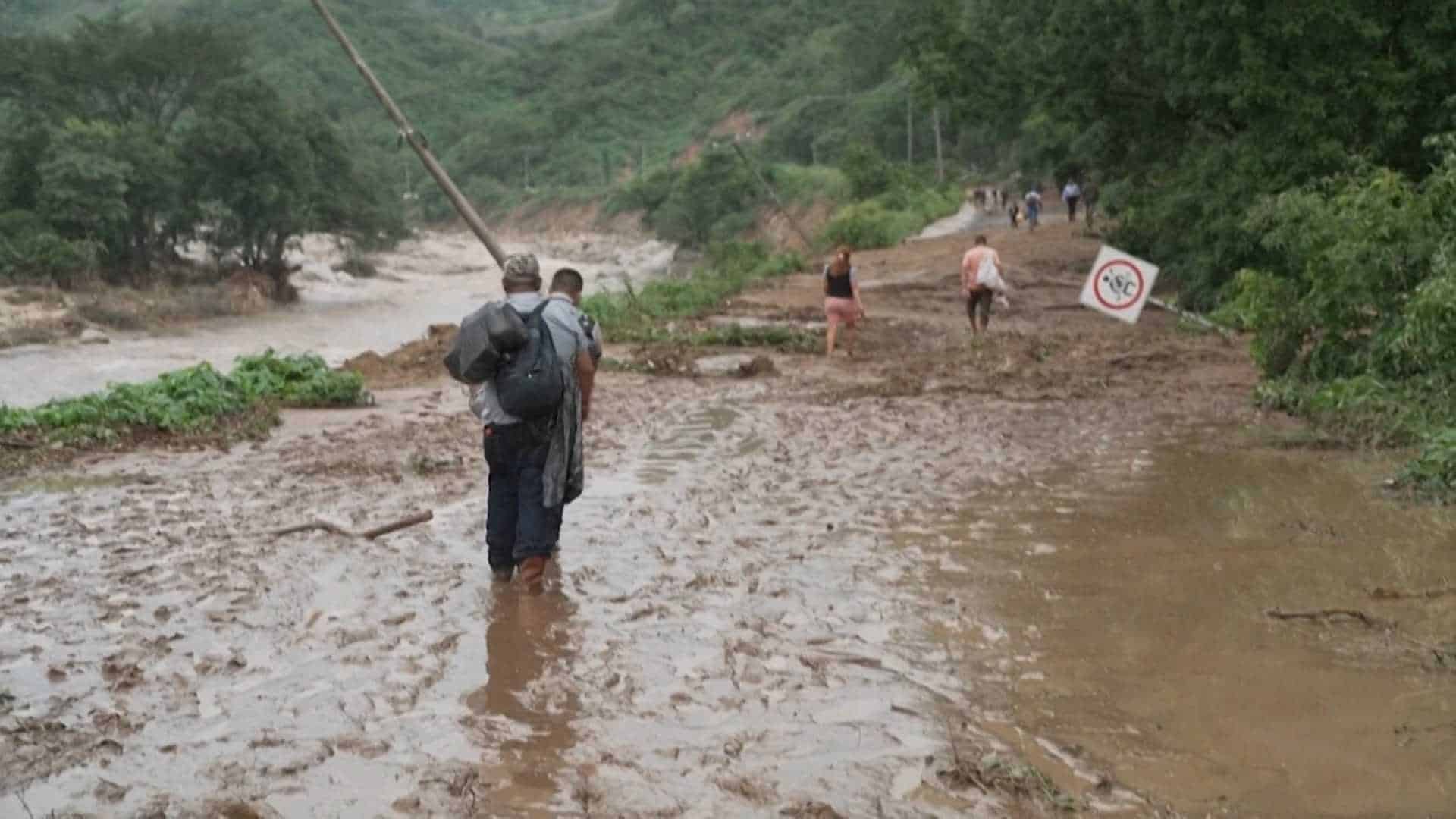 Desastre tras el paso del huracán Otis por Acapulco