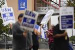 GM y Stellantis retoman las negociaciones con el sindicato UAW para finalizar la huelga GM y Stellantis retoman las negociaciones con el sindicato UAW para finalizar la huelga
