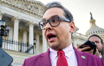 El congresista George Santos se declara no culpable de nuevos cargos e irá a juicio en 2024