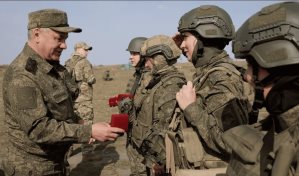 La Casa Blanca dice que Rusia está ejecutando a soldados que no cumplen órdenes