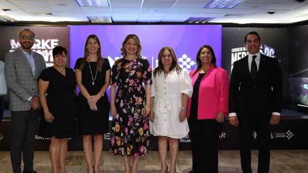 Estudiantes de Unibe celebran Mercadexpo con el tema: ‘‘Markethink’’