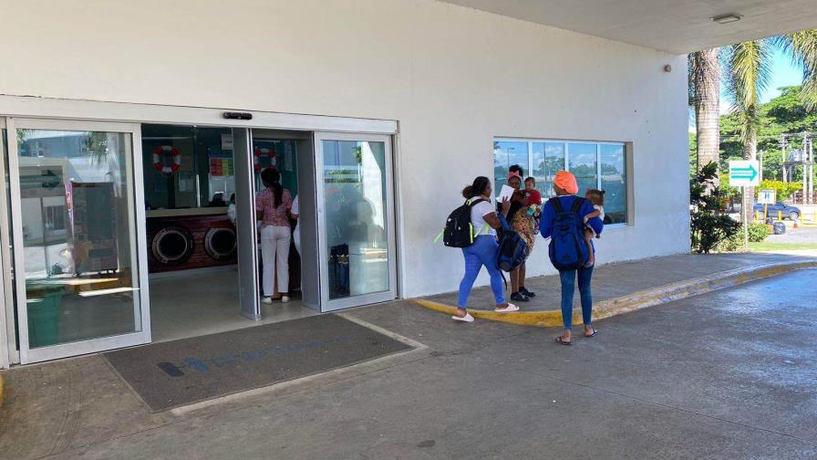 Emergencias de hospitales infantiles siguen abarrotadas por casos de dengue