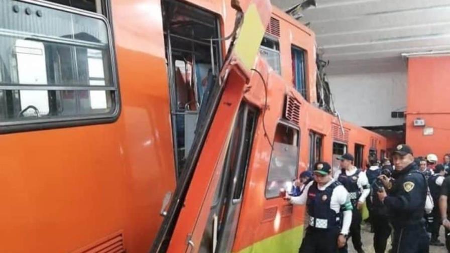 Chocan dos trenes en México; hay dos muertos