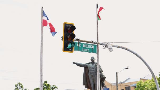 Suspenden instalación de semáforos inteligentes