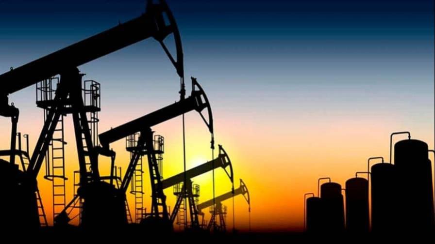 El petróleo de Texas cae un 3.8 %, y llega a 82.31 dólares el barril