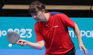 Tania Zeng, la tenismesista china de 57 años que venció a dominicana de 28