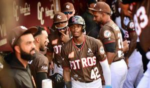Los Gigantes dejan en el terreno a los Leones con un pelotazo
