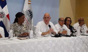 Pavel Isa: crecimiento econ&oacute;mico en &uacute;ltimos 50 a&ntilde;os no se ha traducido en bienestar para la gente