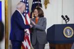 Biden firma una orden ejecutiva para controlar el desarrollo de la inteligencia artificial Biden firma una orden ejecutiva para controlar el desarrollo de la inteligencia artificial