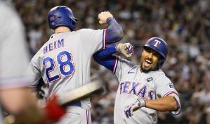 Semien remolca 5; Rangers vencen a Diamondbacks y están a 1 triunfo de conquistar la Serie Mundial