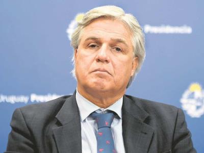 Renuncia el canciller de Uruguay, Francisco Bustillo