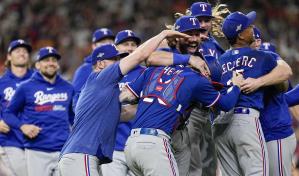 Rangers y sus fanáticos celebran el título de la Serie Mundial con un desfile en Arlington