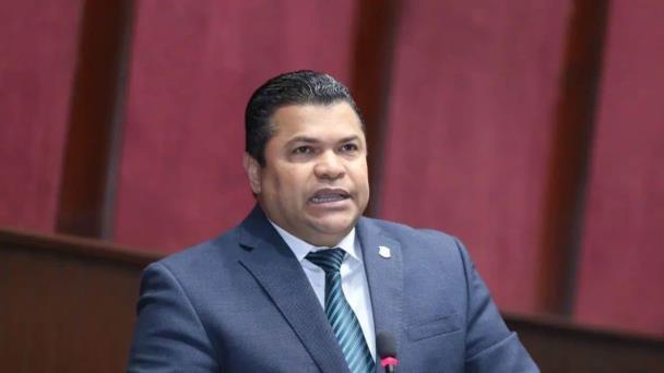 Diputados de la Fuerza del Pueblo aseguran que gobierno destruye la industria azucarera