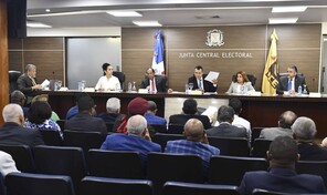 Diputados coinciden en que la JCE se extralimit&oacute; al imponer prohibici&oacute;n que no supo explicar