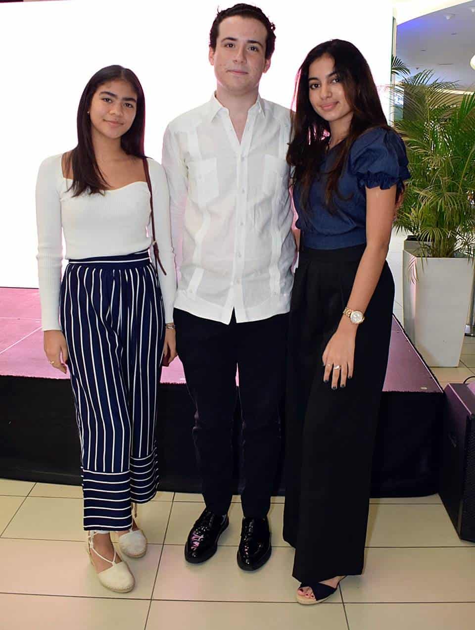 Anabelle Paredes, Manuel García Varela y Zahra Abdullah Jiménez.