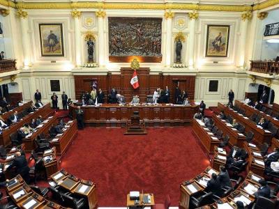 Aprueban ley prohíbe el matrimonio infantil en Perú