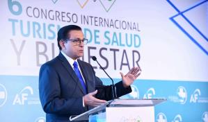 Ministro Rivera dice es necesario frenar el intrusismo en el turismo de salud
