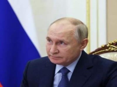 Vladimir Putin firma salida de Rusia del tratado nuclear