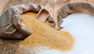 &iquest;Se refina con qu&iacute;micos o al natural? El mito detr&aacute;s del az&uacute;car blanca