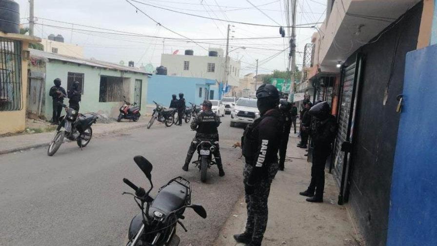Policías matan individuo en intercambio de disparos en Los Guaricanos