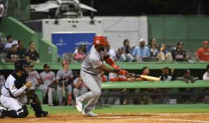 Romero y Fabián sacan al Escogido del sótano en San Pedro de Macorís