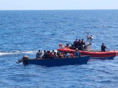 Repatrian 89 dominicanos viajaban en yola a Puerto Rico