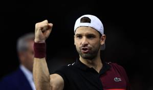 Dimitrov avanza por segunda vez a semifinales del Masters de París al vencer a Hurkacz