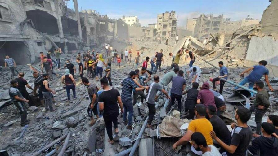 Aumenta a más de 9,700 el balance de muertos por los bombardeos israelíes en la Franja de Gaza