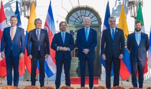 Vacantes de embajadores causan crisis en política de Estados Unidos