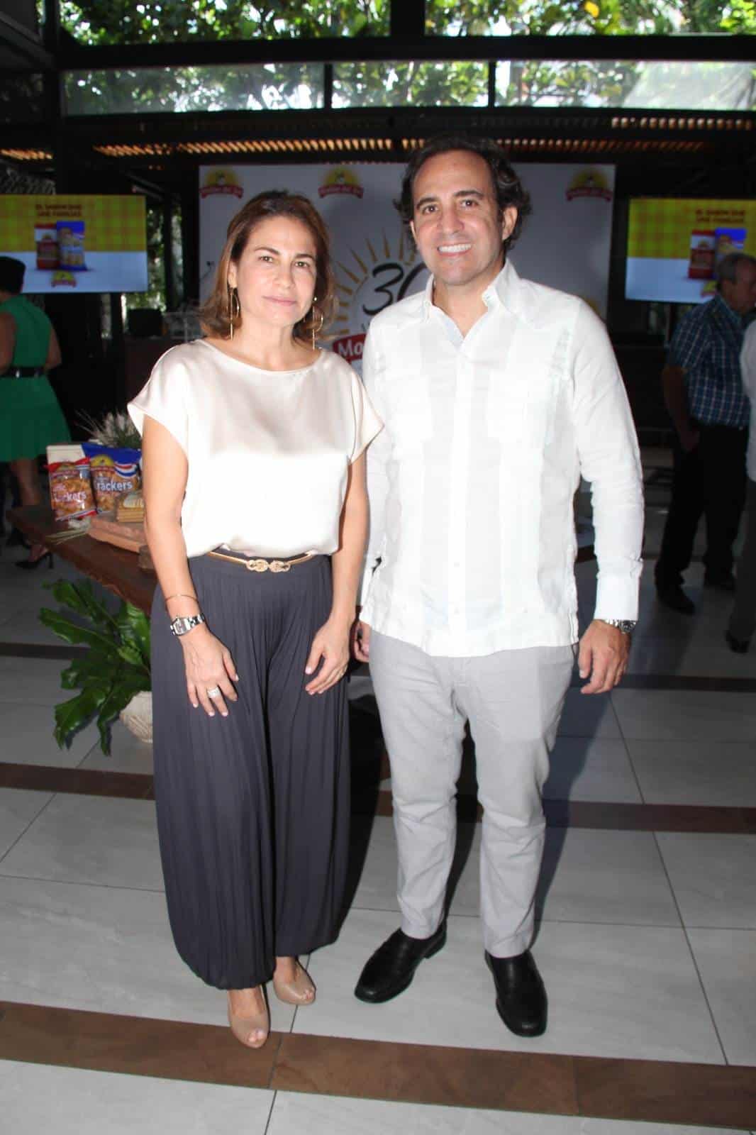 Frine de Cabller y Arturo Caballer.