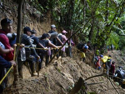 Cómo operan criminales que atemorizan migrantes en el Darién