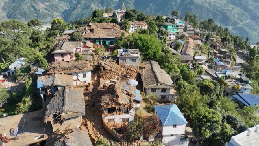 Sismo de magnitud 5,6 en Nepal deja 143 muertos y despliegue de rescate